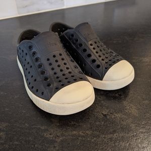 Black Unisex Native Shoes C8